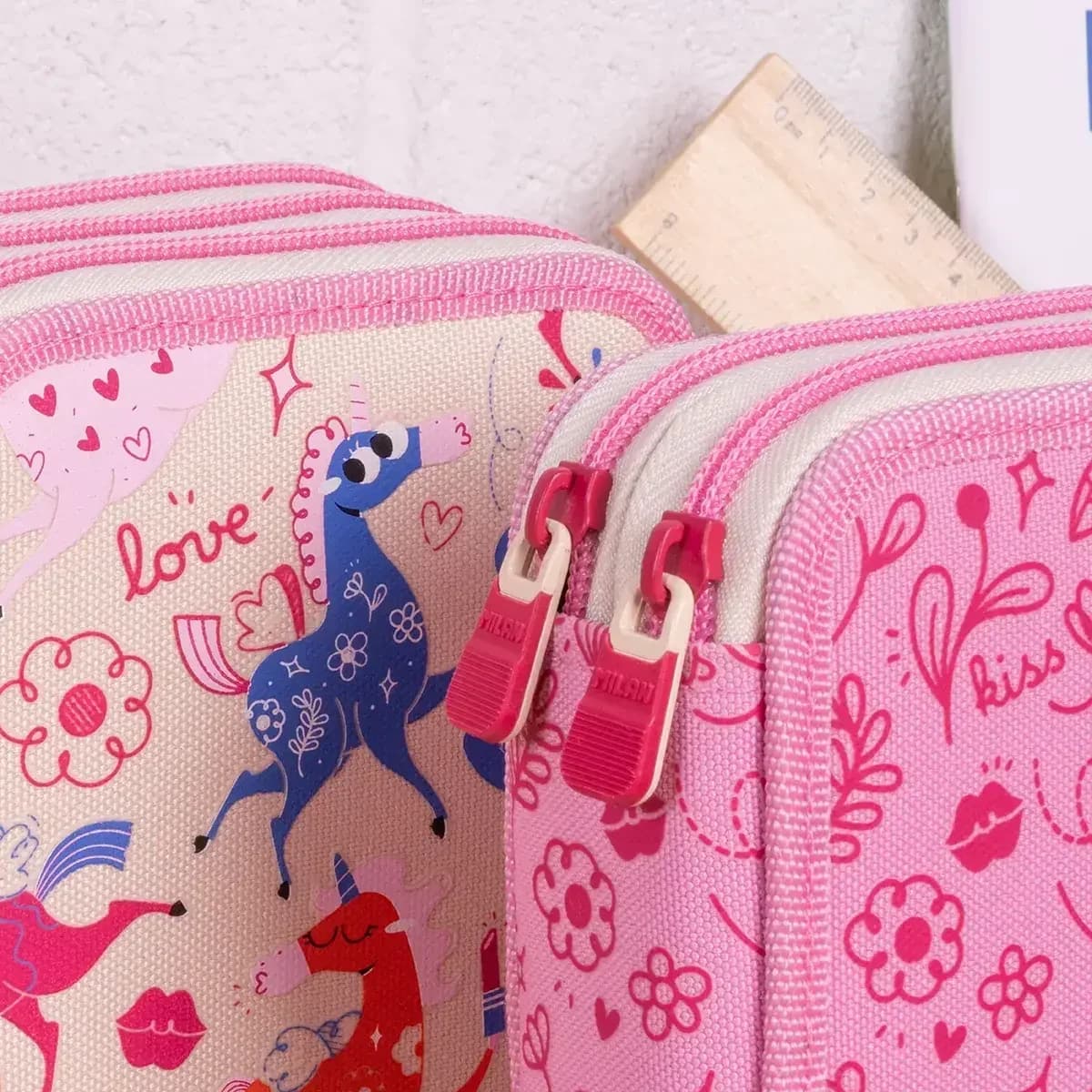 Plumier 2 pisos con contenido FLOWICORNS rosa 6.webp