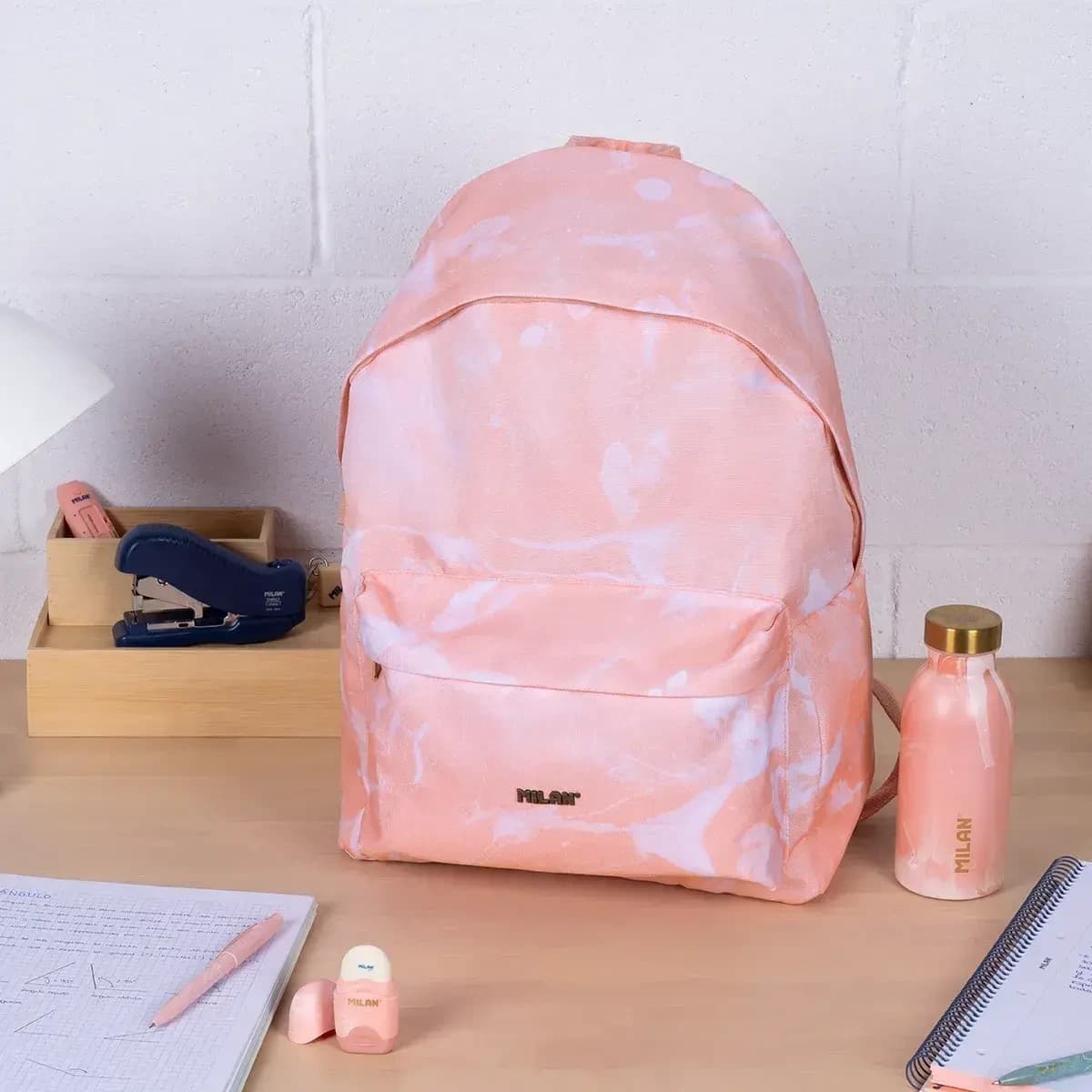 Mochila escolar 22L Lava Rosa 9.webp